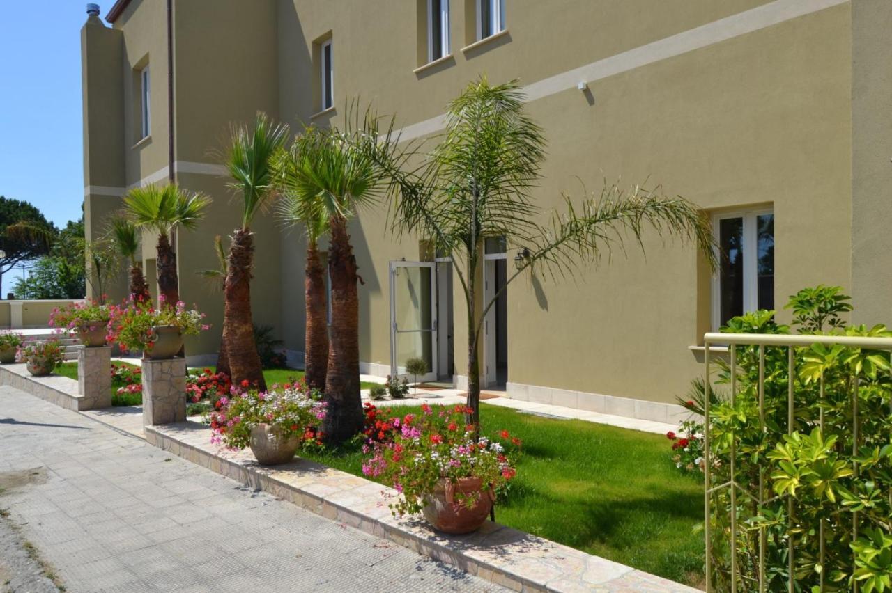 Stellaris Bed & Breakfast Siderno Ngoại thất bức ảnh